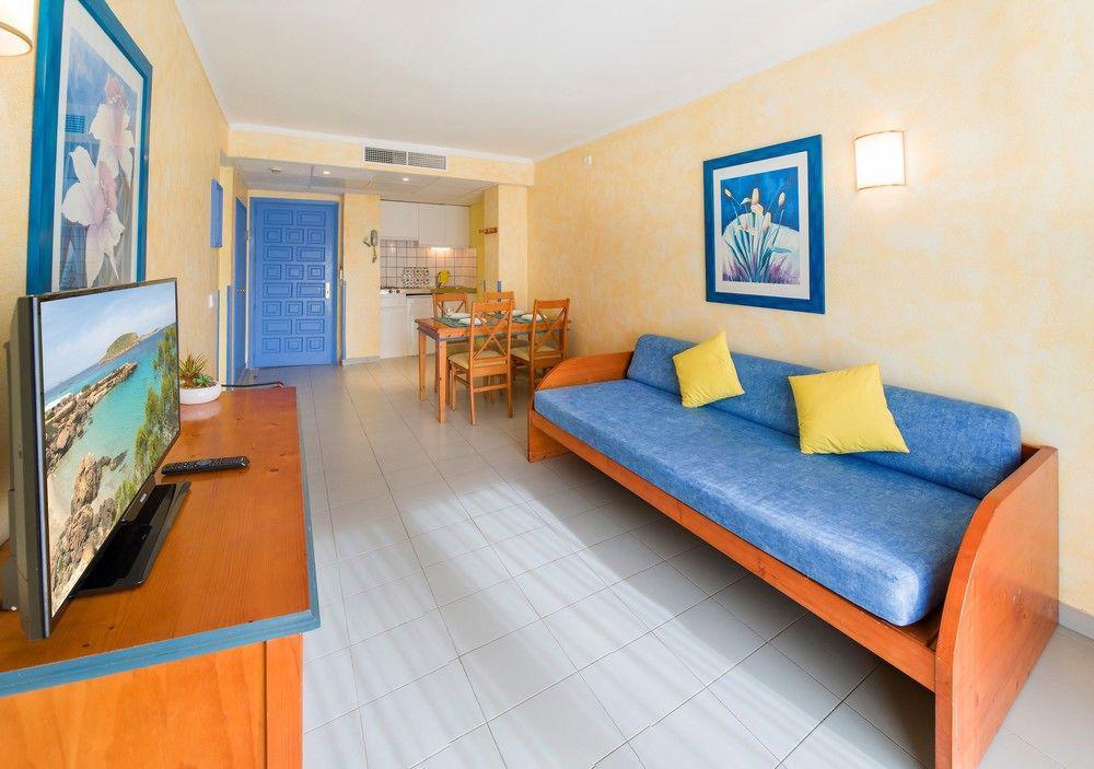 Coral Star Hotel San Antonio  Exterior photo