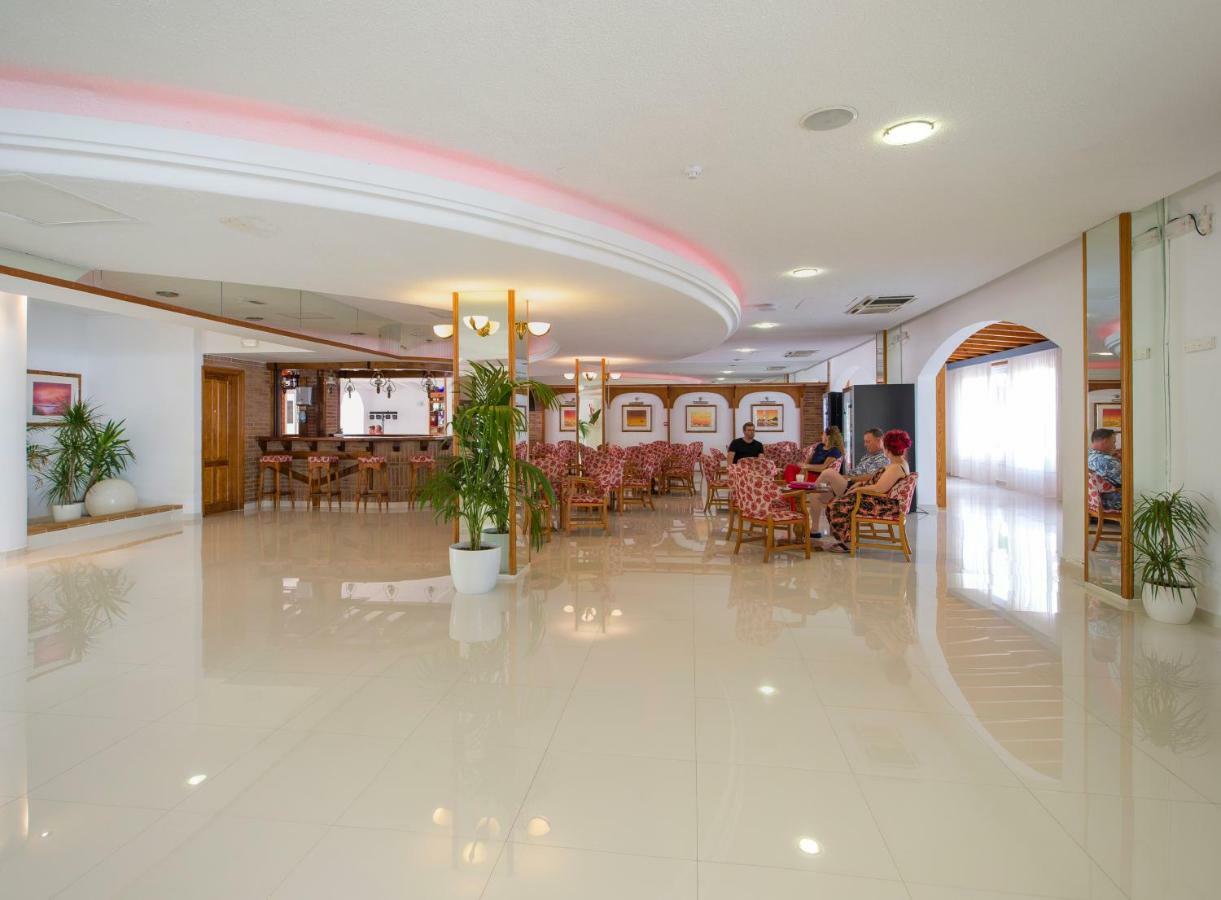 Coral Star Hotel San Antonio  Exterior photo